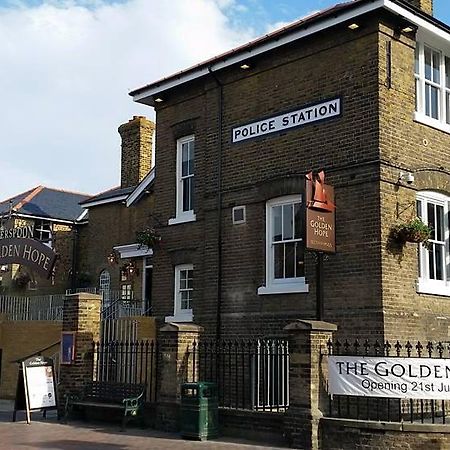 The Golden Hope Wetherspoon 호텔 시팅본 외부 사진